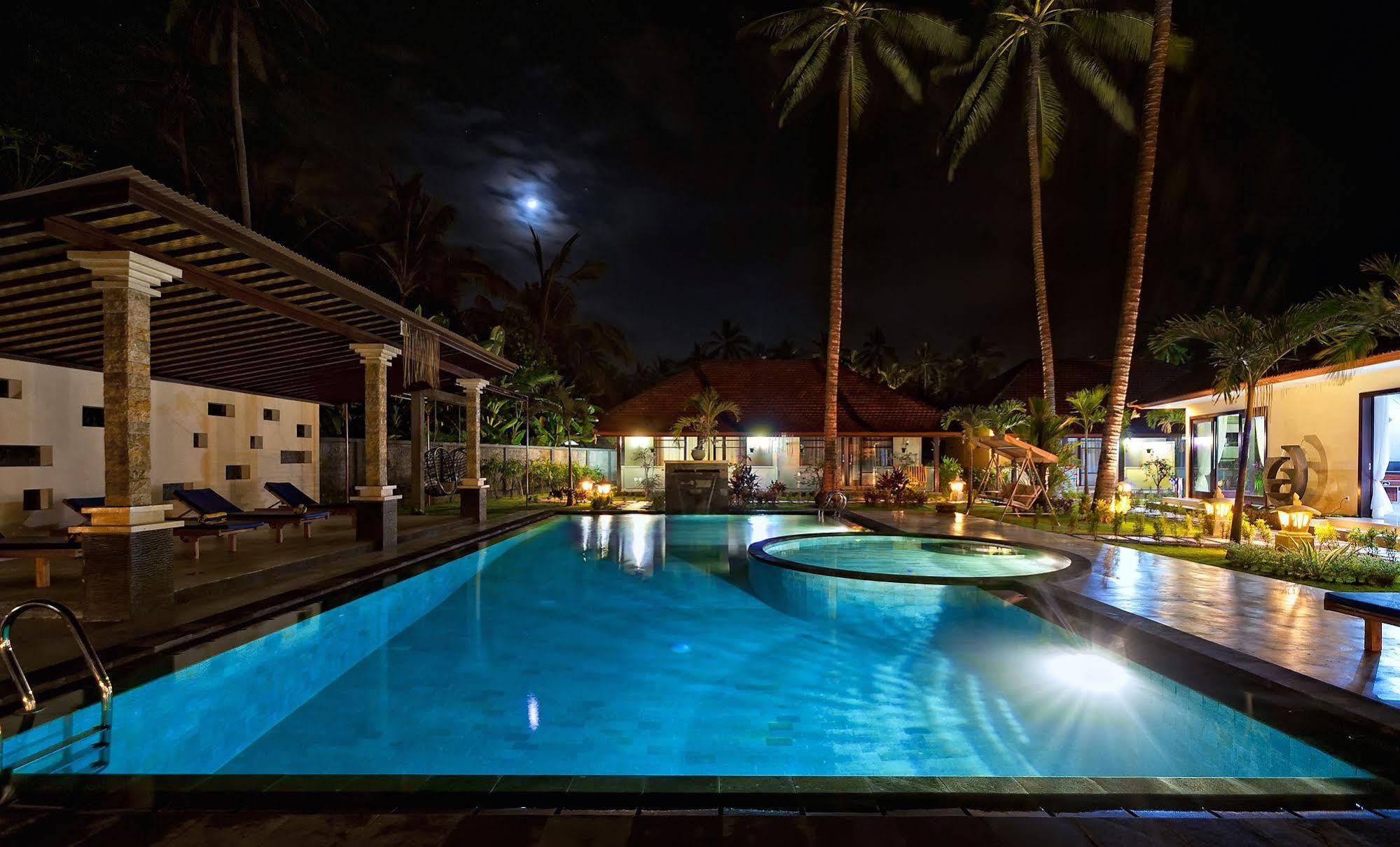 Rossa Garden Hotel Candi Dasa  Exterior photo