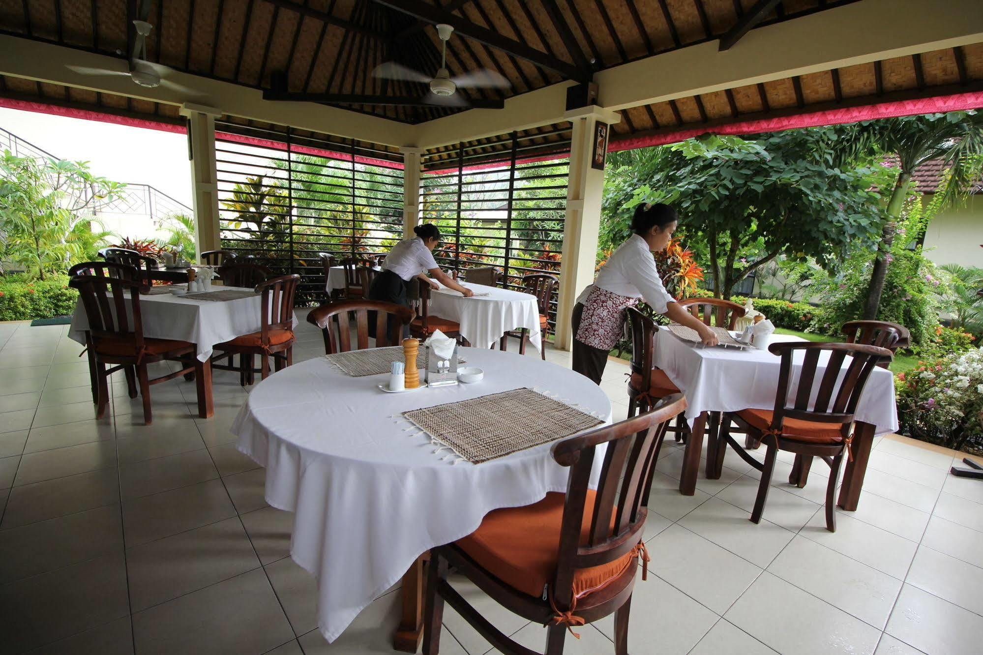 Rossa Garden Hotel Candi Dasa  Exterior photo